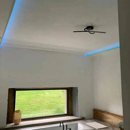 Villa Luxurious 18th Century French With Swimming Pool And Jacuzzi -villa Renovee Avec Jacuzzi Et Piscine *
